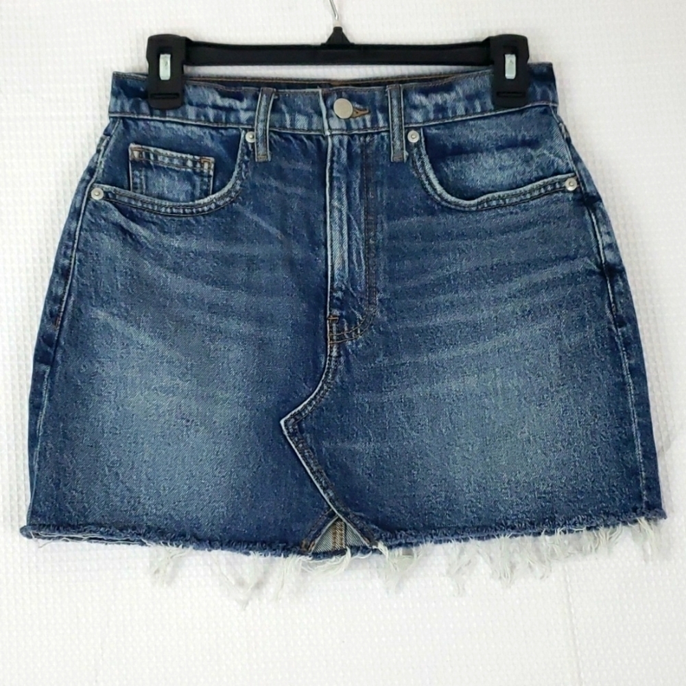 Lucky Brand~Woman Size 4/27~Blue Denim Raw Hem Skirt Mini.